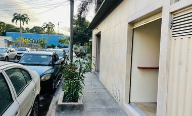 En alquiler local comercial en kennedy, diagonal al Mall del sol.(AR)