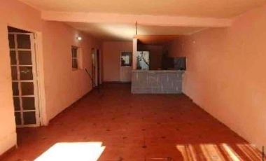 Se vende casa en acayuca con 6 recámaras