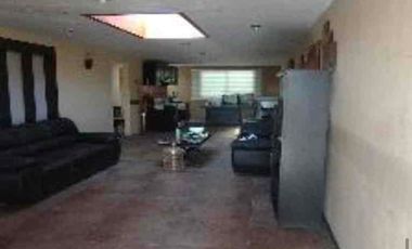 Se vende casa en acayuca con 6 recámaras