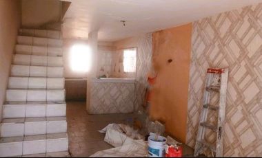 AQUI EN SANTA CATARINA LINDA  CASA EN VENTA, 2 PLANTAS, 2 RECÁMARAS, ESTACIONAMIENTO