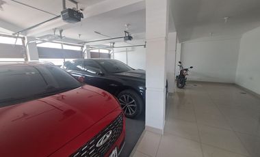 VENTA DE DEPARTAMENTO CON ASCENSOR Y COCHERA – CHICLAYO