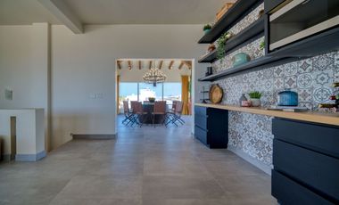 Casa con vista al mar en Punta Piedra, Ensenada - Con acceso a Playa