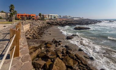 Casa con vista al mar en Punta Piedra, Ensenada - Con acceso a Playa