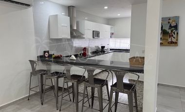 Linda casa en renta amueblada en Puerto Morelos Aldea Kiin