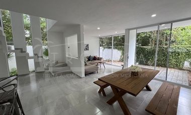 Linda casa en renta amueblada en Puerto Morelos Aldea Kiin