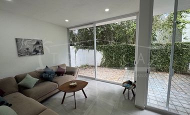 Linda casa en renta amueblada en Puerto Morelos Aldea Kiin