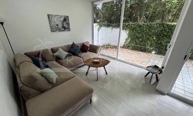 Linda casa en renta amueblada en Puerto Morelos Aldea Kiin