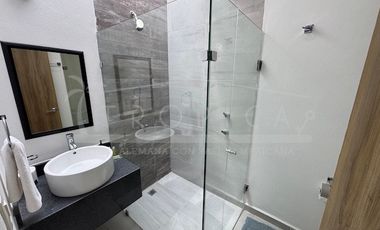 Linda casa en renta amueblada en Puerto Morelos Aldea Kiin