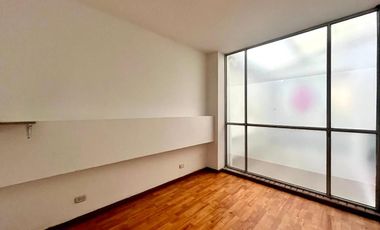 Se vende oficina en la carrera 4 en el centro de Pereira