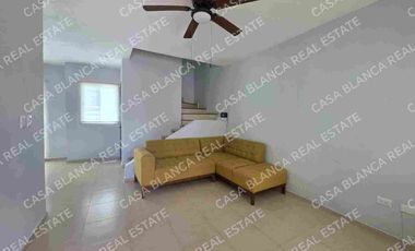 SE RENTA CASA AMUEBLADA EN SANTA FE