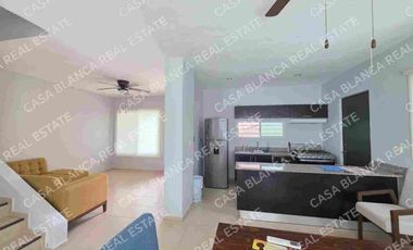 SE RENTA CASA AMUEBLADA EN SANTA FE