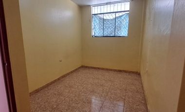 Venta Casa Urb. Los Cedros en La Pradera