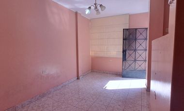 Venta Casa Urb. Los Cedros en La Pradera