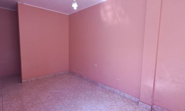 Venta Casa Urb. Los Cedros en La Pradera