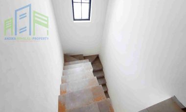 Rumah dijual 2 lantai di Boyolali kota