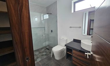 CASA EN VENTA EN SENDEROS DE MONTEVERDE 139 COTO 5 LAS MOTAÑAS