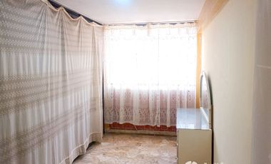 Ideal para estudiantes: habitación práctica y bien ubicada