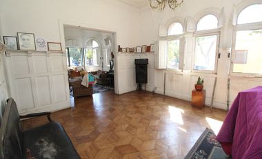 Casona Colonial en zona típica de Santiago, a pasos de estación de Metro Matta