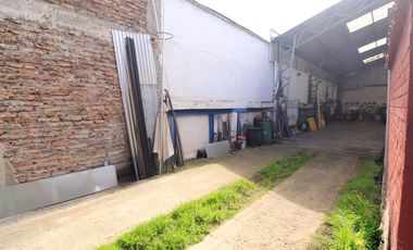 CASA Y TALLER TOTALMENTE EQUIPADO OPORTUNIDAD