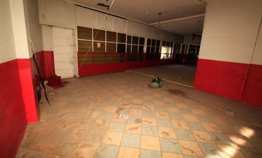 LOCAL ESQUINA EN PLENA AVENIDA FERMIN VIVACETA