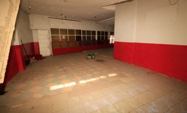 LOCAL ESQUINA EN PLENA AVENIDA FERMIN VIVACETA