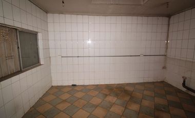 LOCAL ESQUINA EN PLENA AVENIDA FERMIN VIVACETA