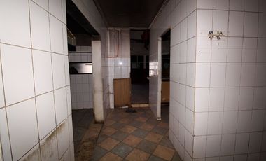 LOCAL ESQUINA EN PLENA AVENIDA FERMIN VIVACETA