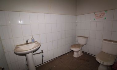 LOCAL ESQUINA EN PLENA AVENIDA FERMIN VIVACETA