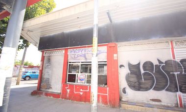 LOCAL ESQUINA EN PLENA AVENIDA FERMIN VIVACETA