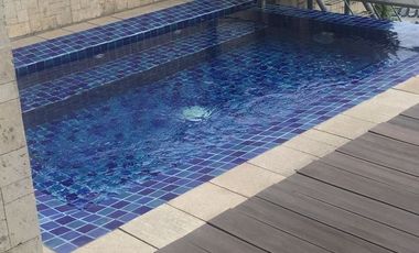 Semi-Furnished 2 Bedroom with Parking for rent in Icon Plaza BGC, Taguig