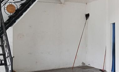 Ruko 2 Lantai di Jl. Brigjend Sudiarto Serengan, Solo, Siap Pakai