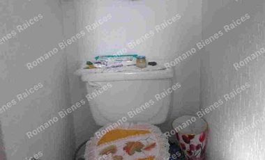 Juriquilla vendo linda casa cerquita de la UVM