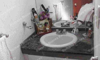 Juriquilla vendo linda casa cerquita de la UVM