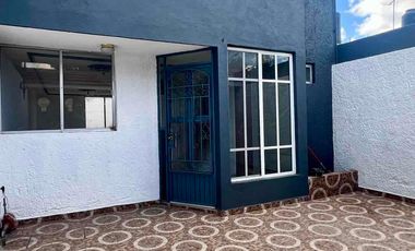 Casa en venta al sur de la ciudad en La Estancia muy cerca de Villasuncion