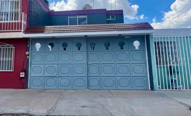 Casa en venta al sur de la ciudad en La Estancia muy cerca de Villasuncion