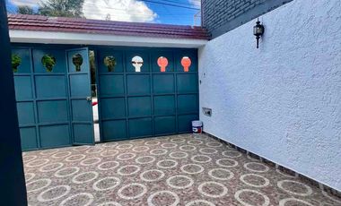 Casa en venta al sur de la ciudad en La Estancia muy cerca de Villasuncion