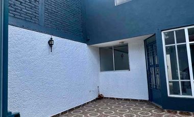 Casa en venta al sur de la ciudad en La Estancia muy cerca de Villasuncion