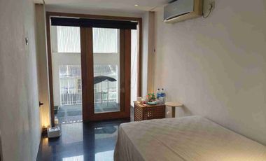 Rumah Desain Arsitektur Ternama Danny Wicaksono, Kayu Putih, Pulomas, Jakarta Timur