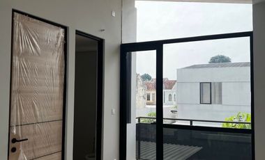 Disewakan Rumah Siap Huni di Lippo Karawaci