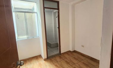 RAZURI departamento por Hospital Lazarte-VENTA