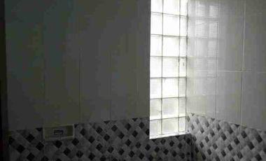 Rumah strategis disewakan  di anggrek loka BSD