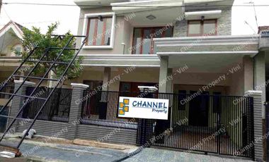 Rumah strategis disewakan  di anggrek loka BSD