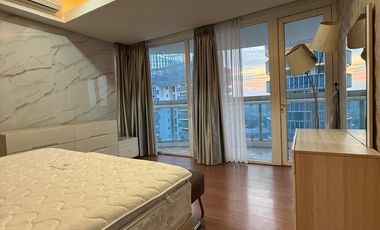 Apartemen Dijual/Disewa Kelapa Gading di The Royale Springhill Bouvardia Tower Sangat Luas dengan Private Lift