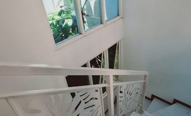 Dijual Rumah Bagus Terawat Nyaman dan Asri 2 Lantai Daerah Waru Sidoarjo