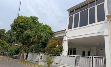 Dijual Rumah Bagus Terawat Nyaman dan Asri 2 Lantai Daerah Waru Sidoarjo