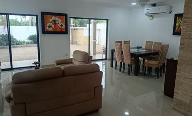 Casa de alquiler amoblada, Urb. Santa María de Casa Grande, 4 dormitorios.