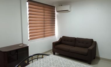 Casa de alquiler amoblada, Urb. Santa María de Casa Grande, 4 dormitorios.