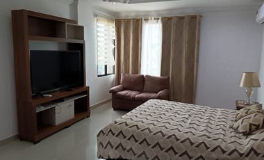 Casa de alquiler amoblada, Urb. Santa María de Casa Grande, 4 dormitorios.