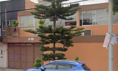 CASA EN CLAVERIA AZCAPOTZALCO EN GRAN VENTA DE REMATE