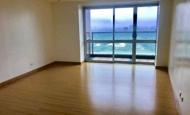 For Lease: Upper Penthouse located at Regent Parkway, BGC (beside Essensa)